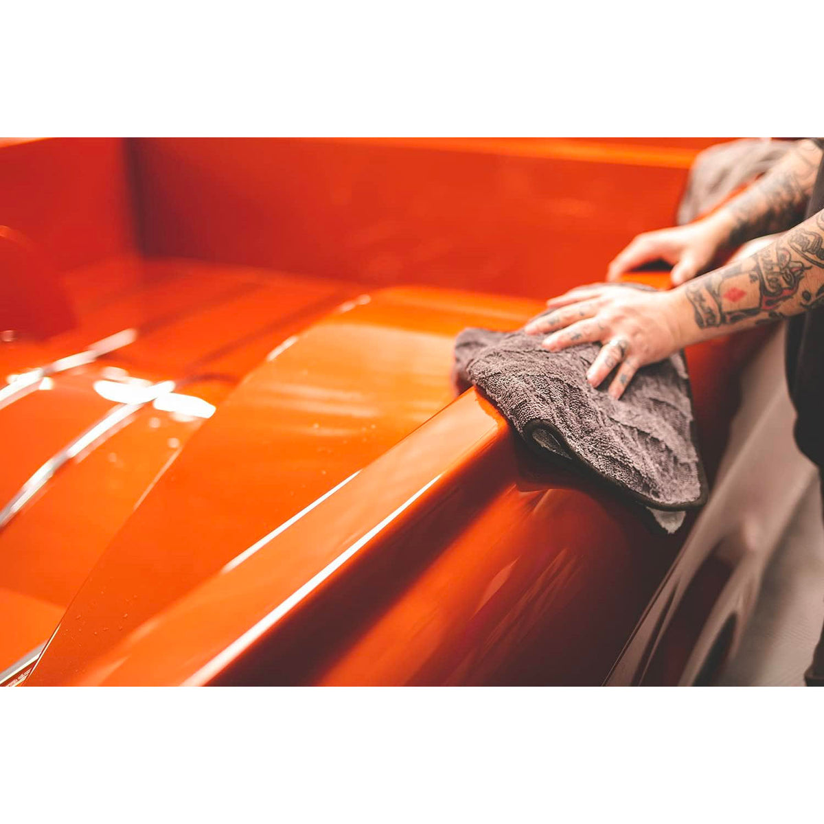 The Gauntlet Drying Towel - Microfiber, Designed to Dry Vehicles Faster, 20in x 30in, Ice Grey + Grey, thepolishingschool.com